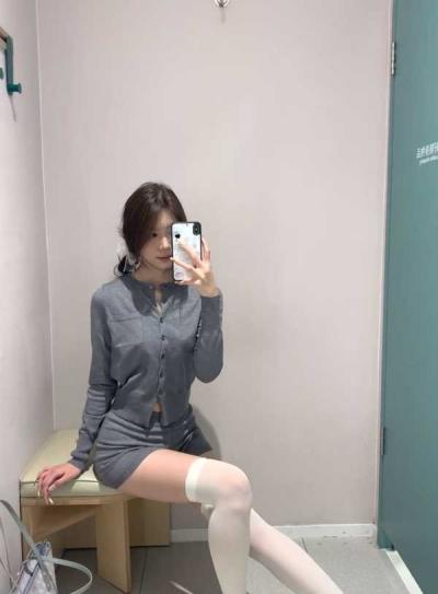 龙华白丝制服美女-慧慧