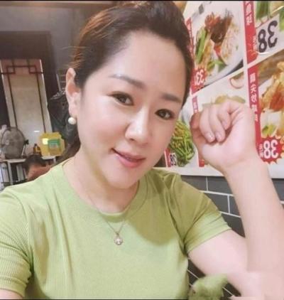 丰满少妇