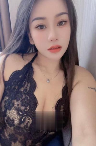 兼职制服御姐前凸后翘