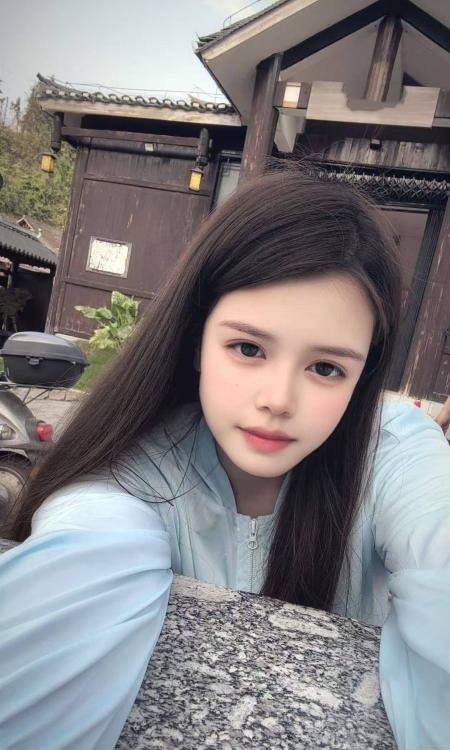 坂田甜美小艾