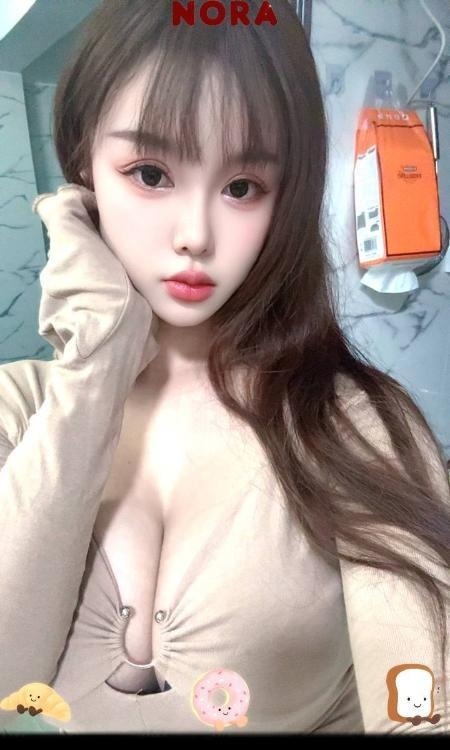 禅城黑丝长腿大胸八姐