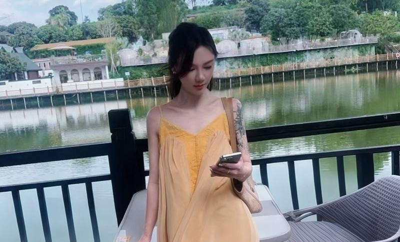 诱惑的铭铭