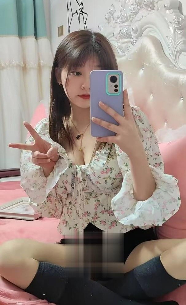 极品04嫩妹上下粉嫩