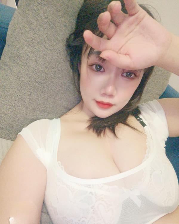 角色扮演大奶骚妇