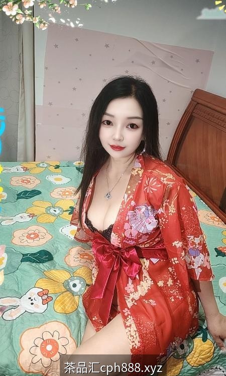 大胸饥渴风骚少妇